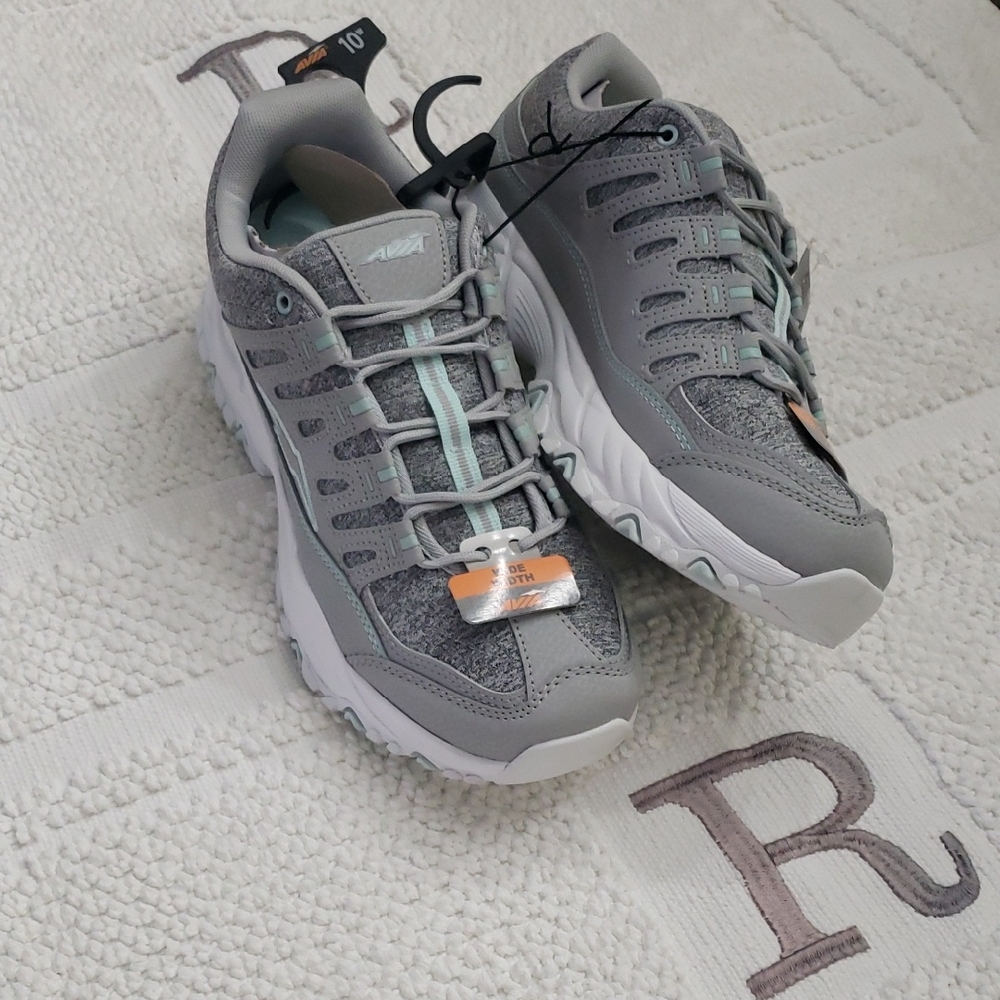 AVIA Gray and Mint Running Shoes 10Wide Memory Foam Lace-up NWT